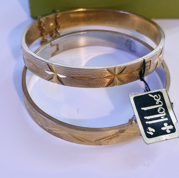 HOBE Rare Pair Mid Century RGP Gold Plated Etched Bangle Bracelets - Picture 3 of 5